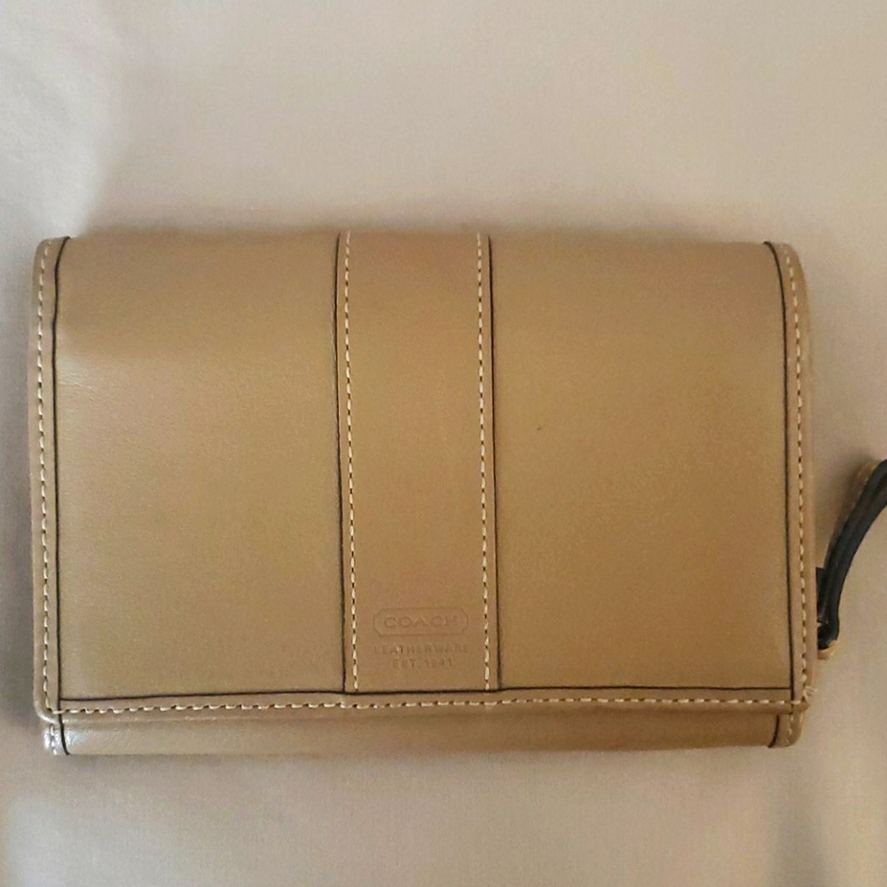 Coach wallet